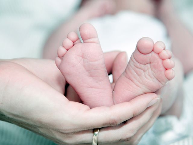 Cum se eliberează un certificat de neprimire a unei prestații unice la nașterea unui copil